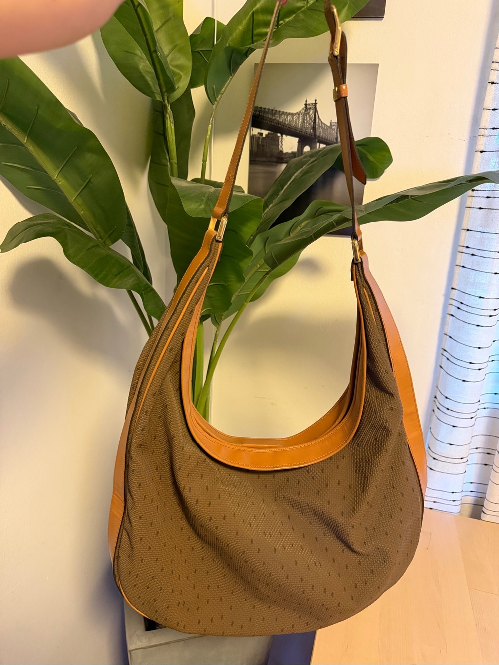 Yves Saint Laurent Brown and Tan Hobo Shoulder Bag - Picture 2 of 8